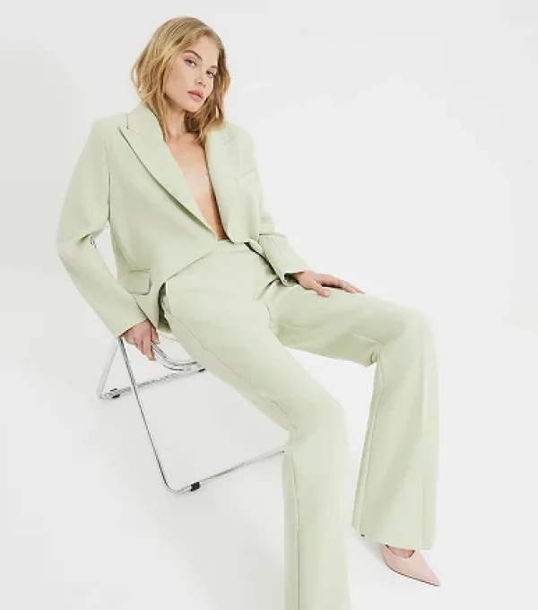 tailored stretch